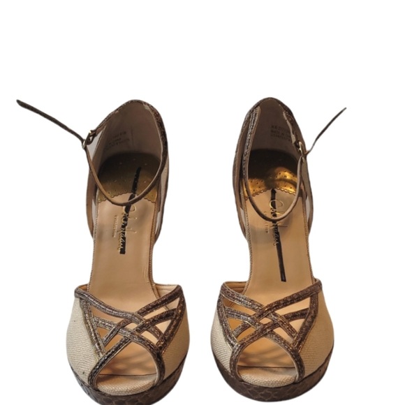 Cole Haan peep toe heals with Nike Air soles 8.5 - Picture 2 of 4